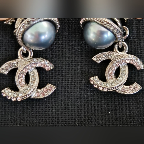 Chanel 2013 Spring Palladium Multicolor Strass and Faux Pearl Drop CC Earrings - Picture 4 of 12